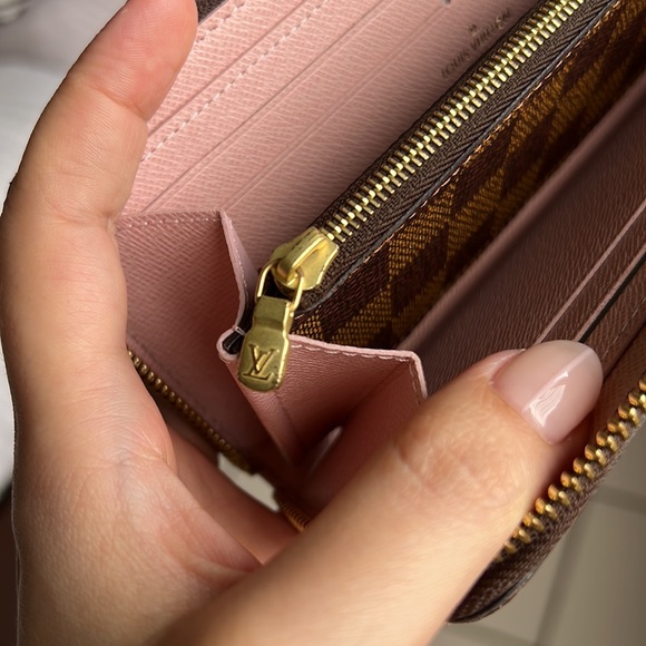 LV CLÉMENCE MONOGRAM WALLET - Picture 4 of 8